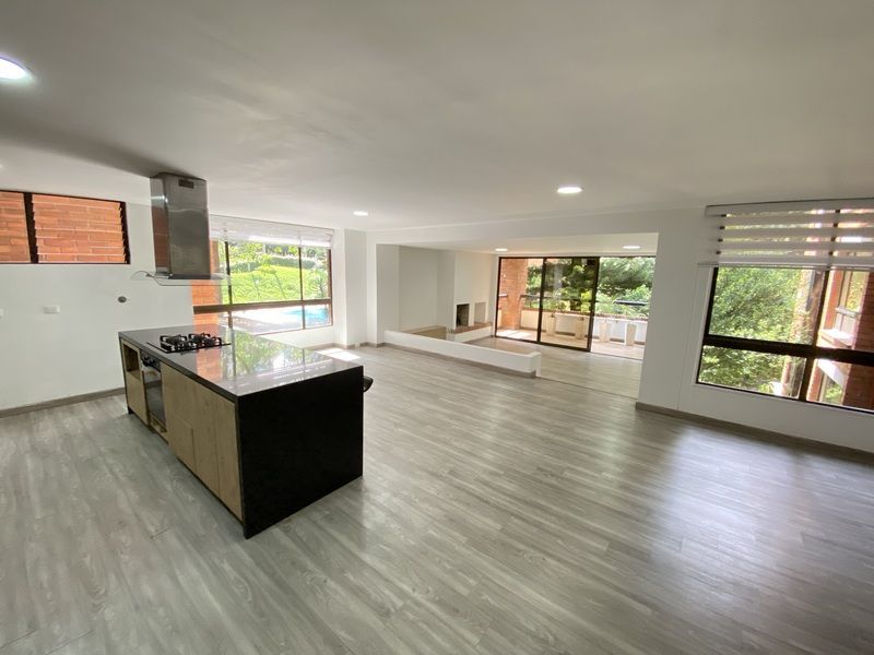 APARTAMENTO EN ARRIENDO UBICADO EN EL POBLADO SECTOR LOMA DE LOS GONZALEZ - 2