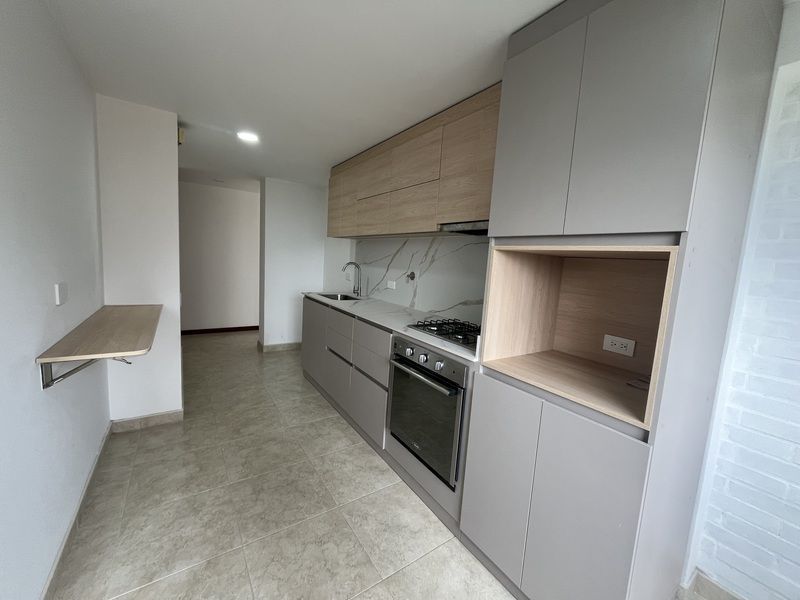 Apartamento en arriendo ubicado en Medellín, sector Los Balsos - 4