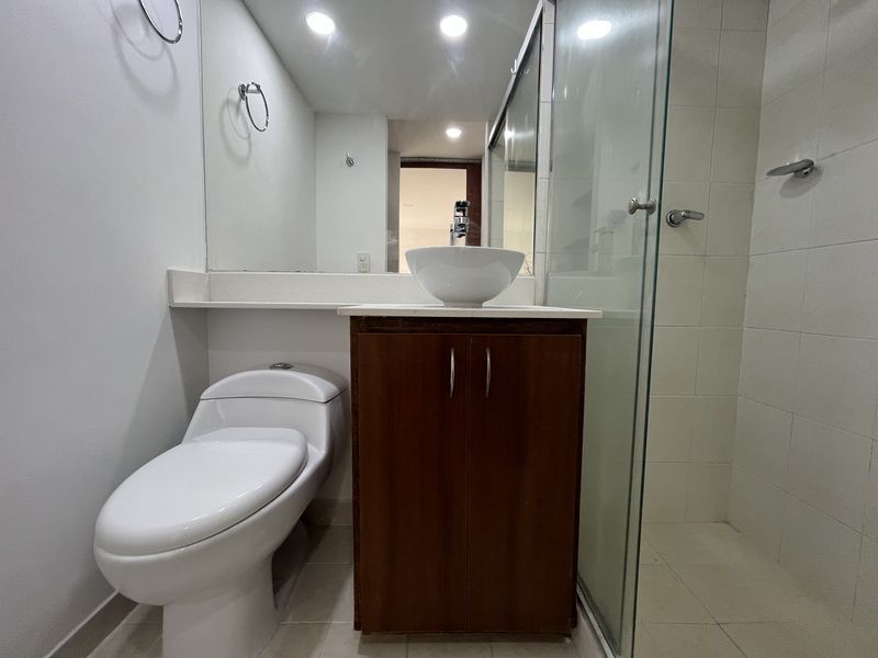 Apartamento en arriendo ubicado en Medellín, sector Los Balsos - 14