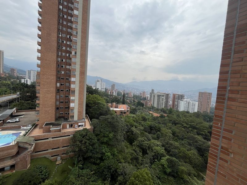 Apartamento en arriendo ubicado en Medellín, sector Los Balsos - 16