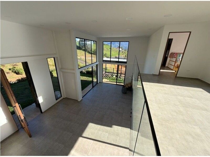 Casa en arriendo ubicada en La Ceja, sector Montesol - 5