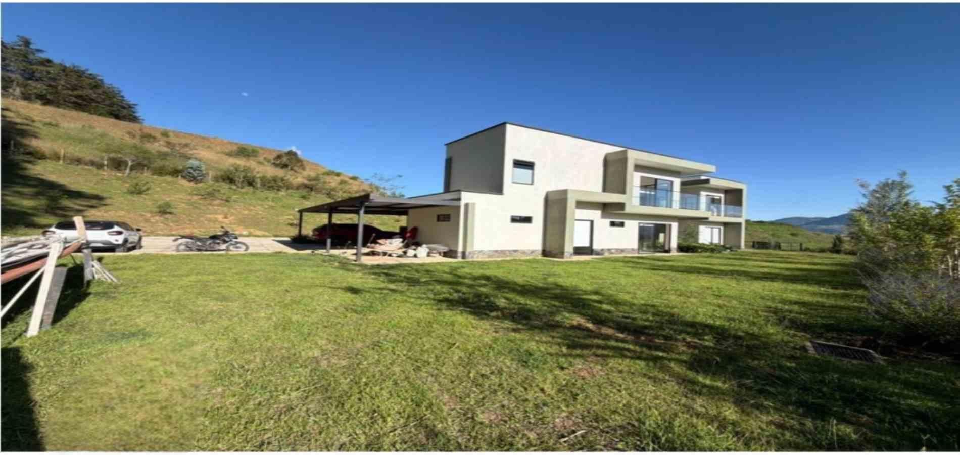 Casa en arriendo ubicada en La Ceja, sector Montesol - 14