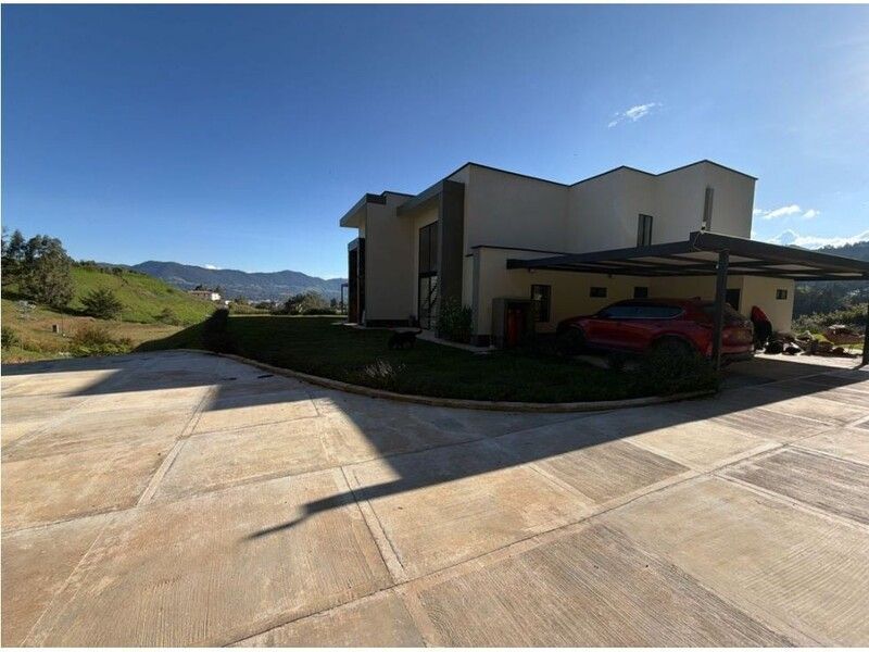 Casa en arriendo ubicada en La Ceja, sector Montesol - 17