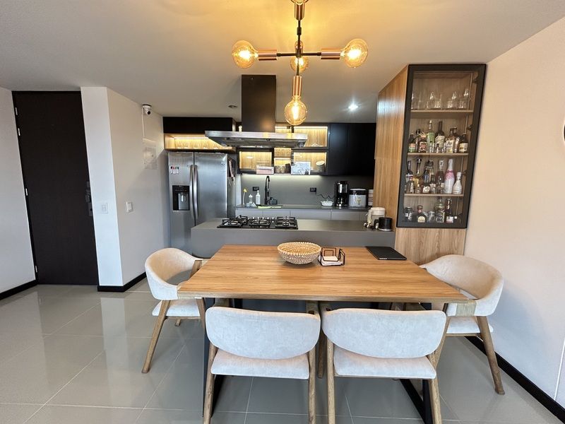 Apartamento en arriendo ubicado en Envigado, sector Loma de las Brujas - 2