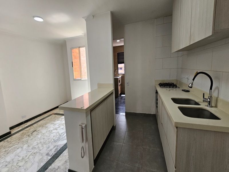 Apartamento en arriendo ubicado en Medellín, sector Laureles - 3