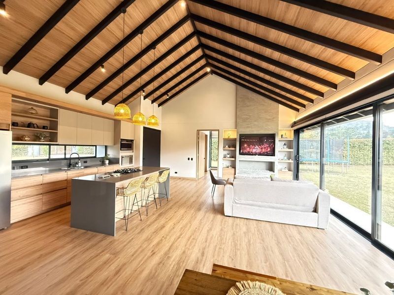 Casa en venta ubicada en La Ceja, sector San Nicolás - 2