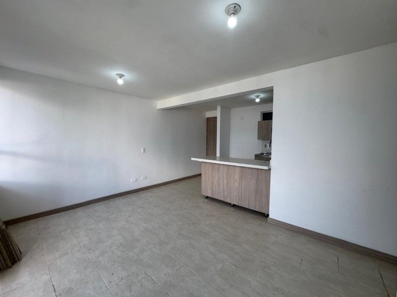 Apartamento en venta ubicado en Medellín, sector Altos de Calasanz - 2