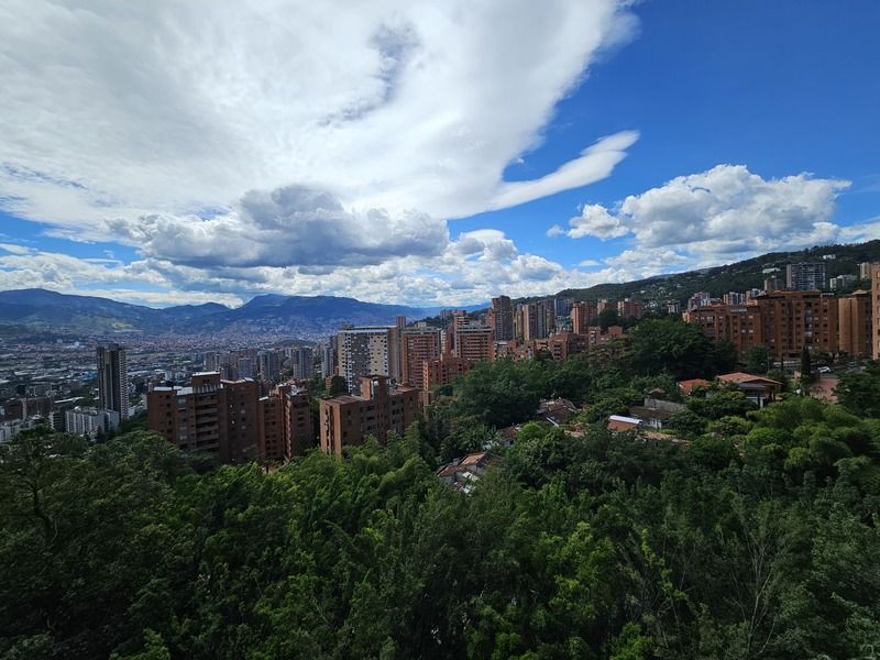 APARTAMENTO EN ARRIENDO UBICADO EN EL POBLADO SECTOR EL TESORO - 28