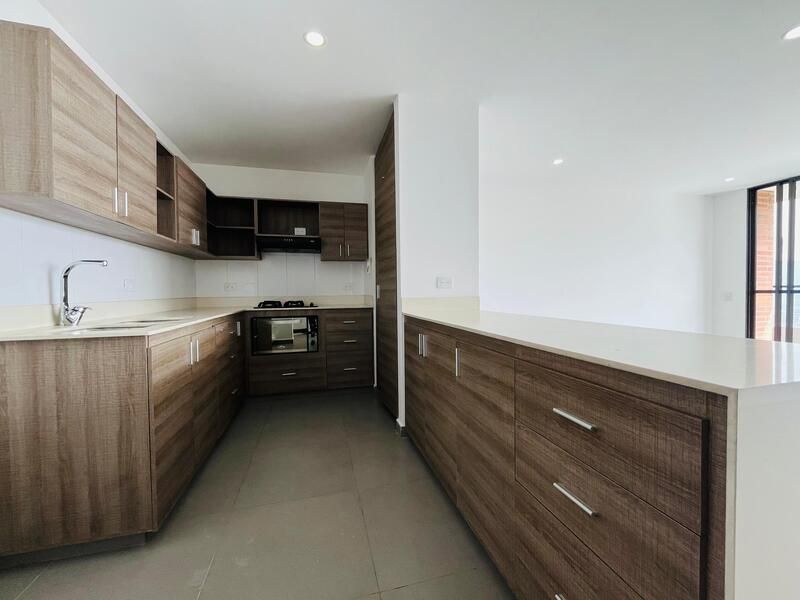 APARTAMENTO EN ARRIENDO UBICADO EN ENVIGADO SECTOR LOMA DEL ESCOBERO - 5