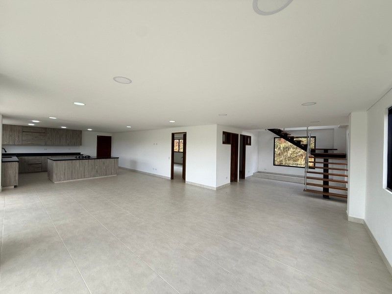 Casa en venta ubicada en El Carmen de Viboral, sector Aguas Claras - 2