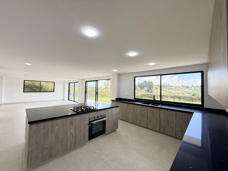 Casa en venta ubicada en El Carmen de Viboral, sector Aguas Claras - 3