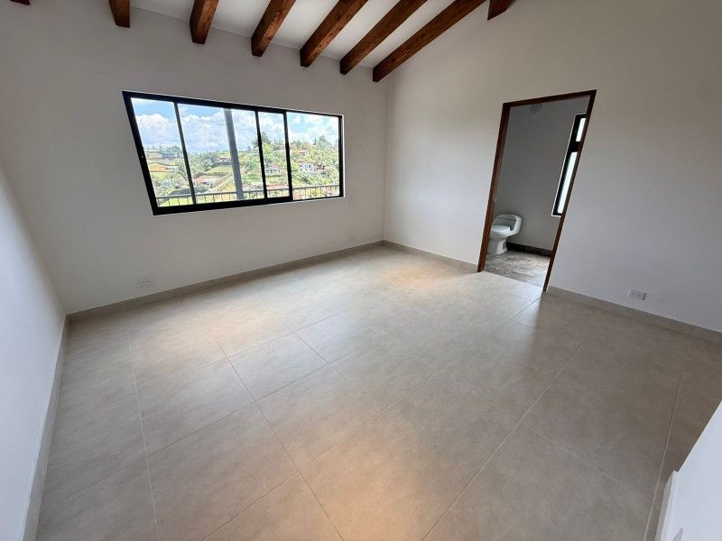 Casa en venta ubicada en El Carmen de Viboral, sector Aguas Claras - 4