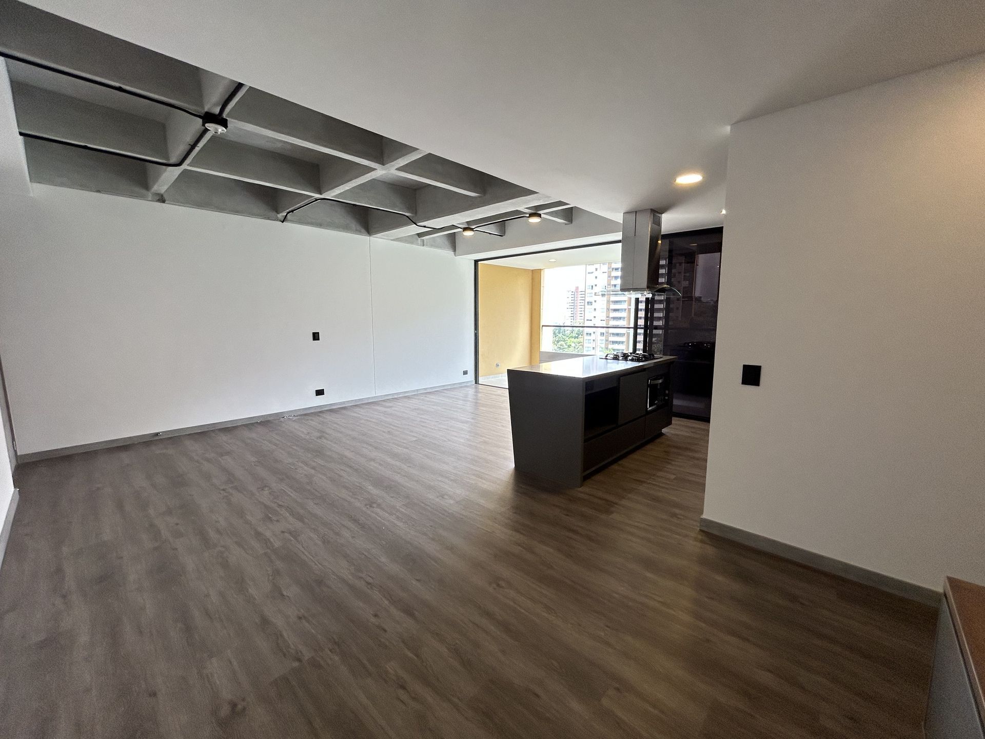 Apartamento en arriendo ubicado en Envigado, sector Loma de los Mesa - 4