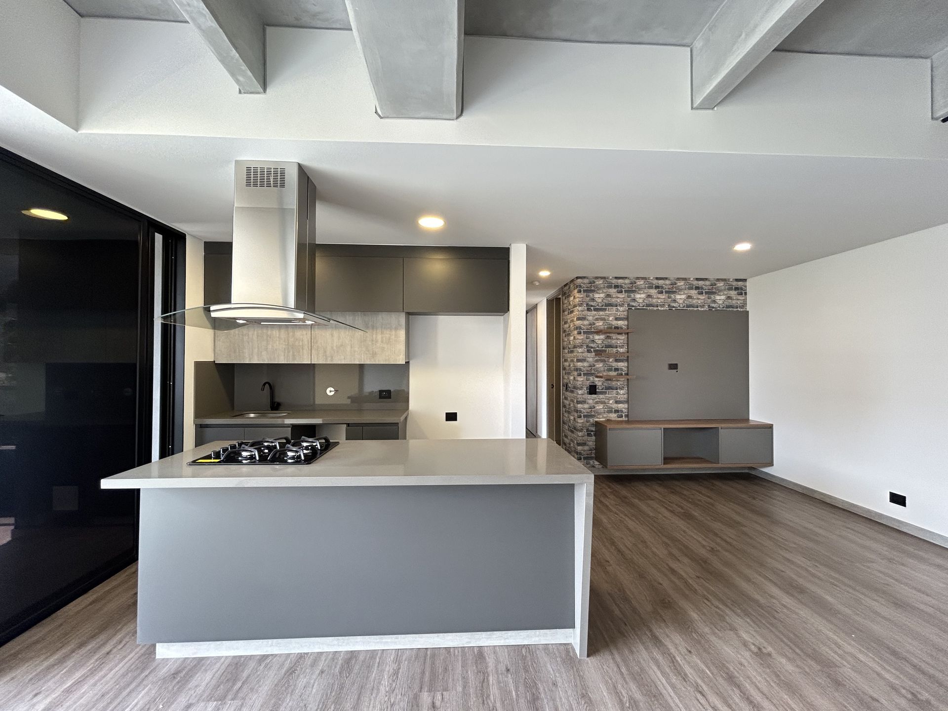 Apartamento en arriendo ubicado en Envigado, sector Loma de los Mesa - 6