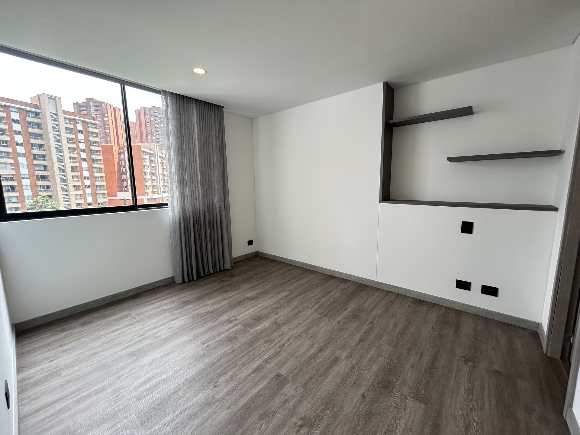 Apartamento en arriendo ubicado en Envigado, sector Loma de los Mesa - 9