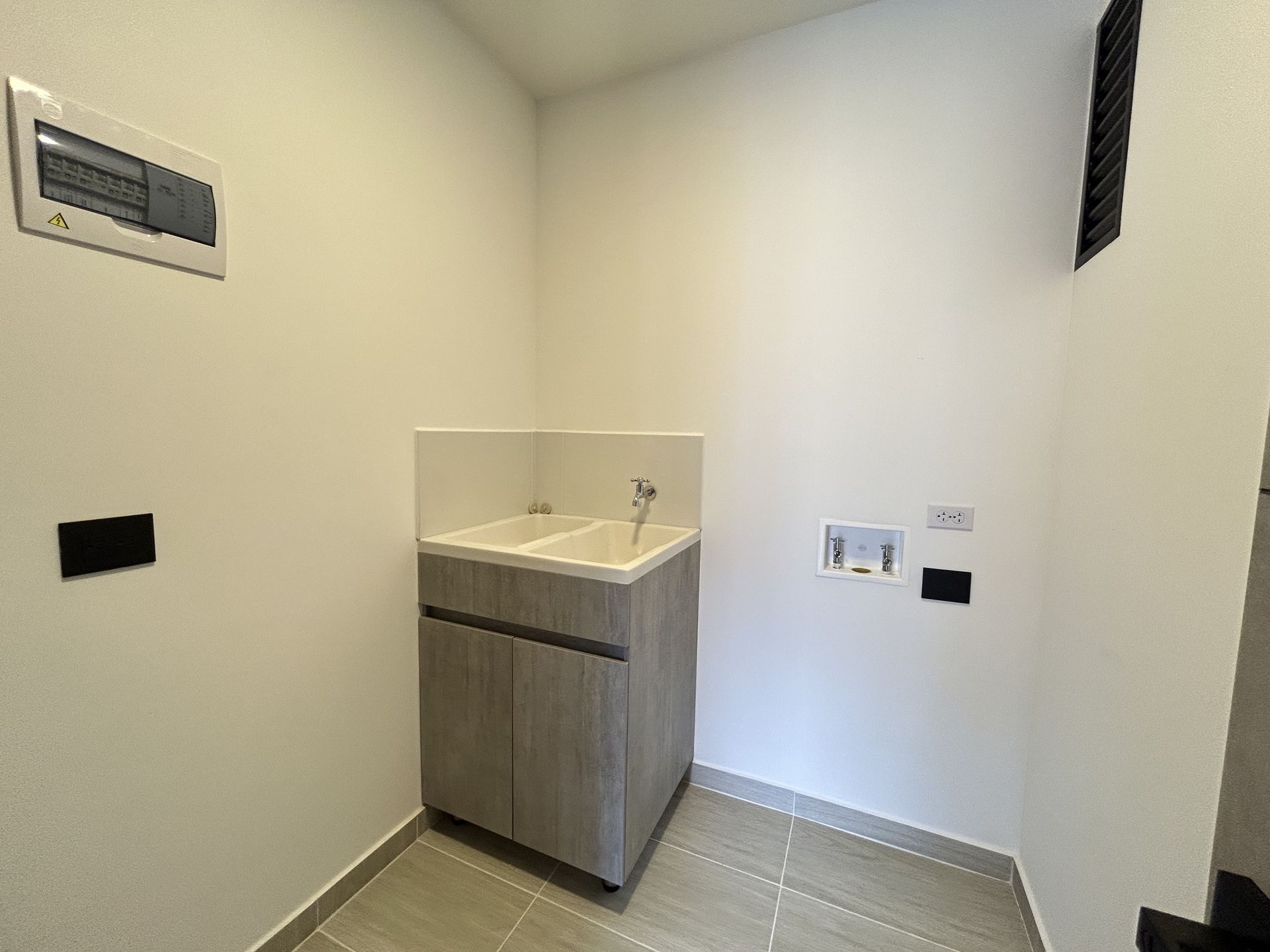 Apartamento en arriendo ubicado en Envigado, sector Loma de los Mesa - 16