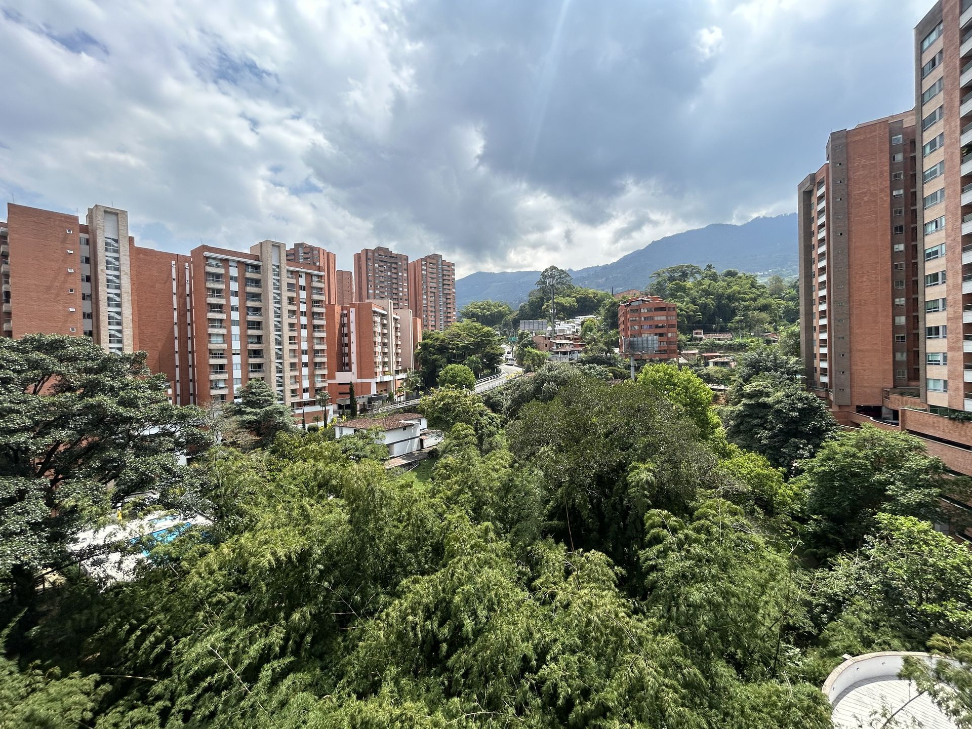 Apartamento en arriendo ubicado en Envigado, sector Loma de los Mesa - 21