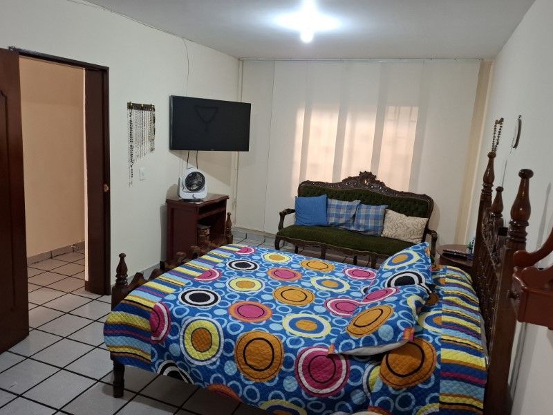 Casa en venta ubicada en Medellín, sector Campo Valdes 2 - 12