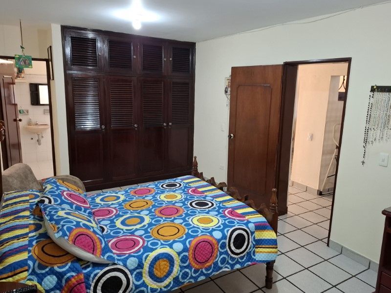 Casa en venta ubicada en Medellín, sector Campo Valdes 2 - 13