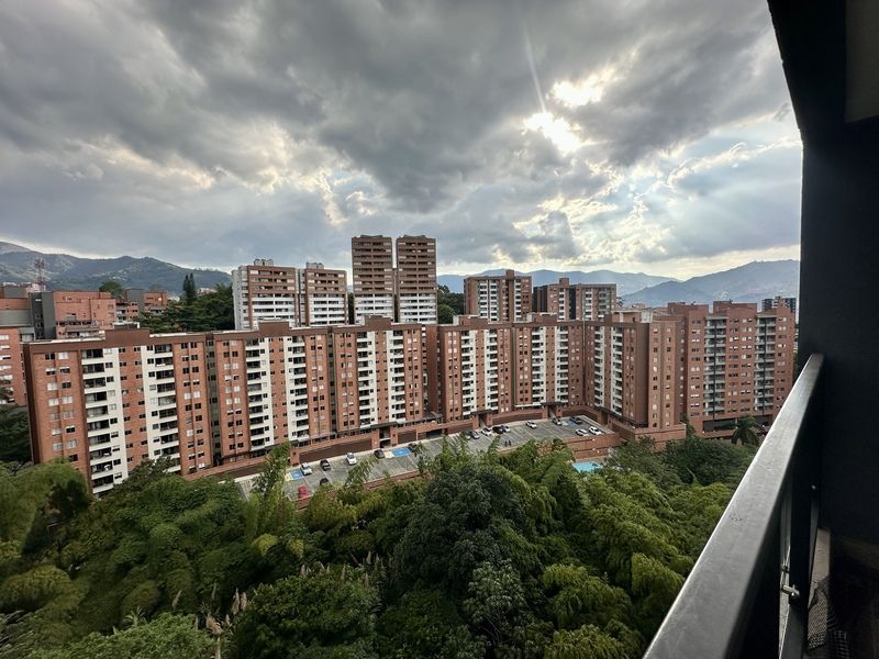 Apartamento en arriendo ubicado en Envigado, sector Loma del Esmeraldal - 12