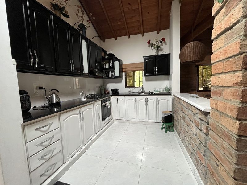 Finca en arriendo ubicada en Sabaneta, sector Loma San José - 9