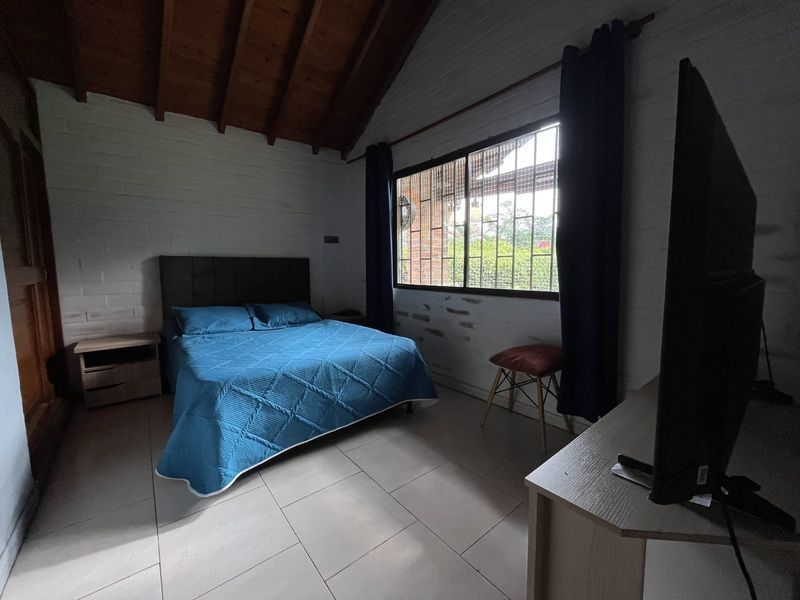Finca en arriendo ubicada en Sabaneta, sector Loma San José - 13