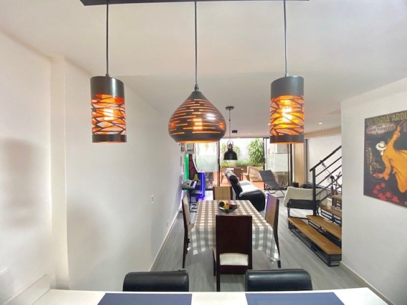 Casa en venta ubicada en Medellín, sector El Tesoro - 8