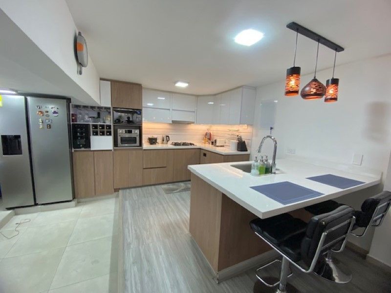 Casa en venta ubicada en Medellín, sector El Tesoro - 11