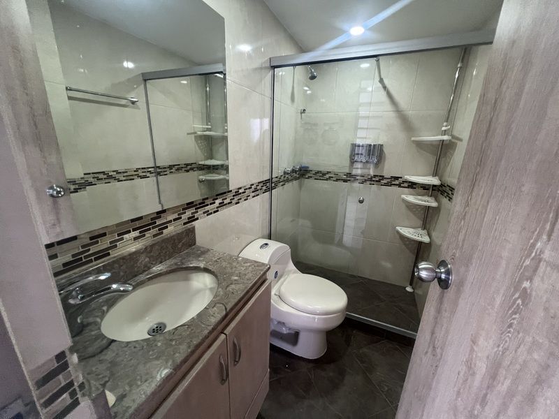 Casa en arriendo ubicada en Medellín, sector Patio Bonito - 11
