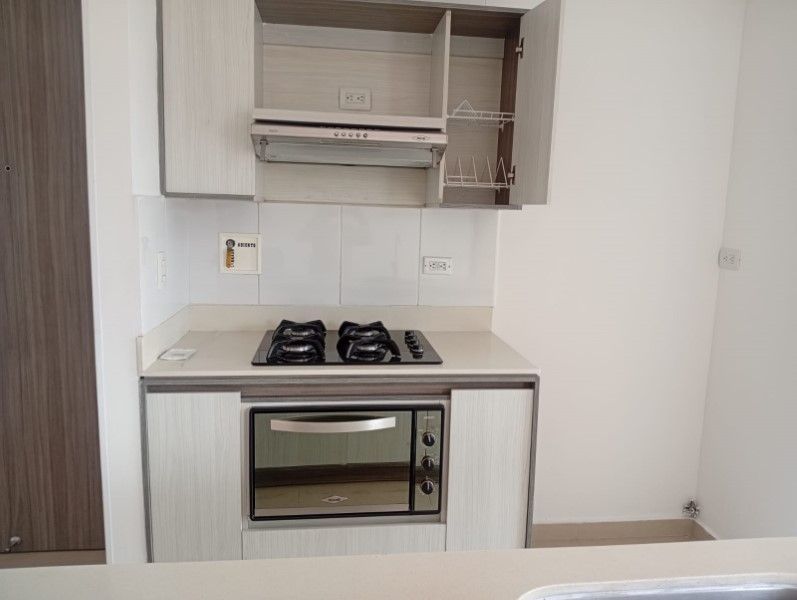 Apartamento en venta ubicado en Medellín, sector Suramericana - 2