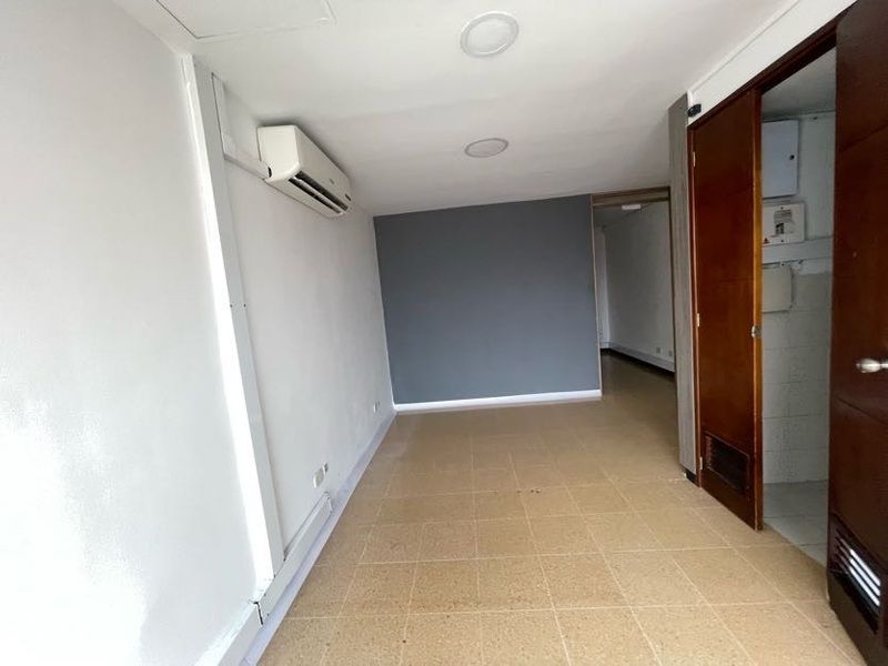 Oficina en arriendo ubicada en Medellín, sector Laureles - 2