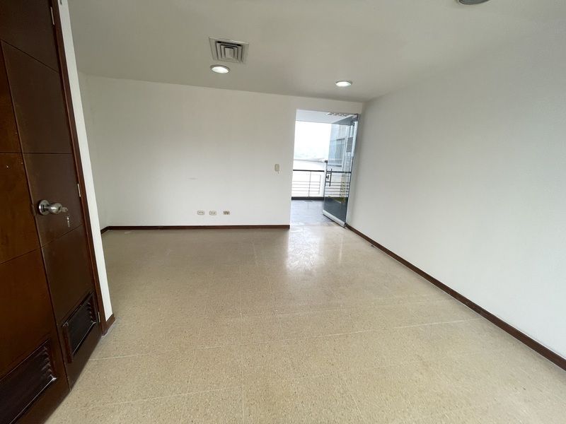 Oficina en arriendo ubicada en Medellín, sector Laureles - 4