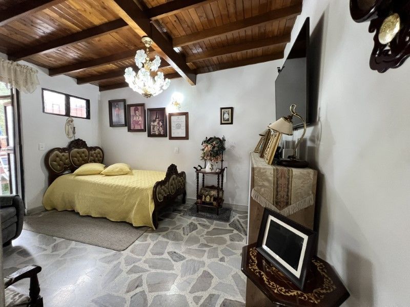 Apartamento en venta ubicado en Medellín, sector Laureles Segundo Parque - 11