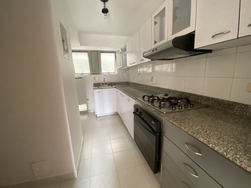 Apartamento en arriendo ubicado en Medellín, sector Laureles - 4