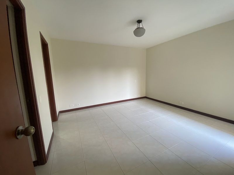 Apartamento en arriendo ubicado en Medellín, sector Laureles - 11