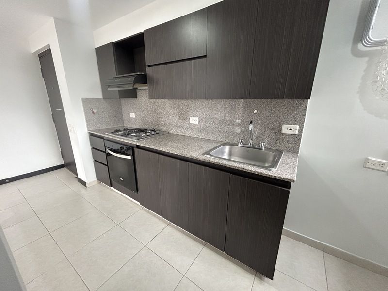 Apartamento en arriendo ubicado en Medellín, sector La Castellana - 5