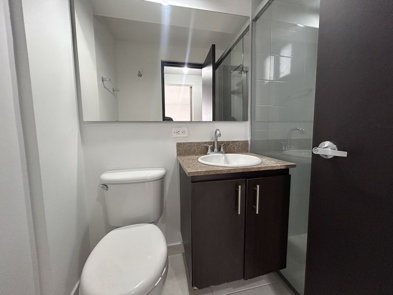 Apartamento en arriendo ubicado en Medellín, sector La Castellana - 13
