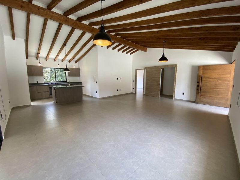 Casa en arriendo ubicada en Rionegro, sector Vilachuaga - 3