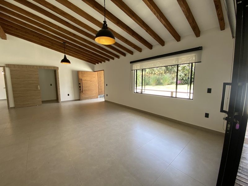 Casa en arriendo ubicada en Rionegro, sector Vilachuaga - 4