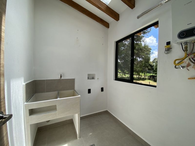 Casa en arriendo ubicada en Rionegro, sector Vilachuaga - 13