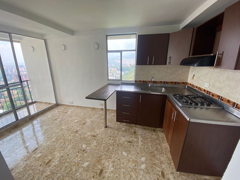 Apartamento en arriendo ubicado en Medellín, sector Calazans Parte Alta - 6
