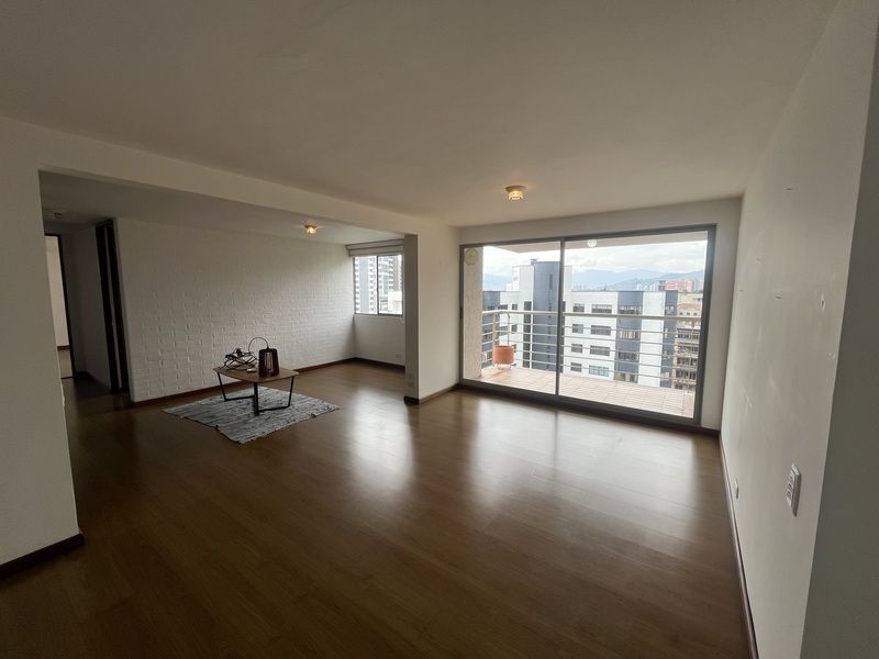 Apartamento en arriendo ubicado en Medellín, sector Los Balsos - 2