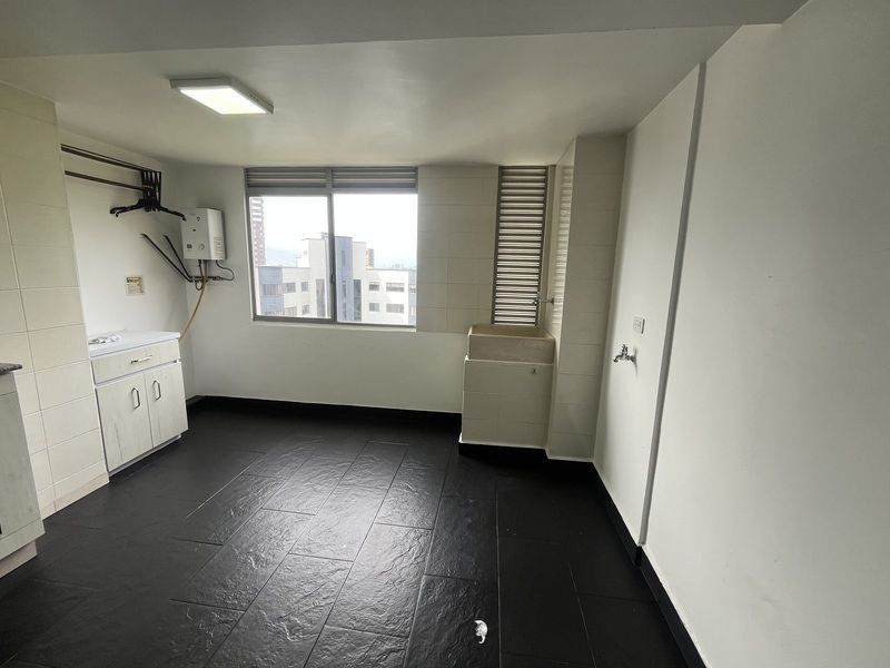 Apartamento en arriendo ubicado en Medellín, sector Los Balsos - 14