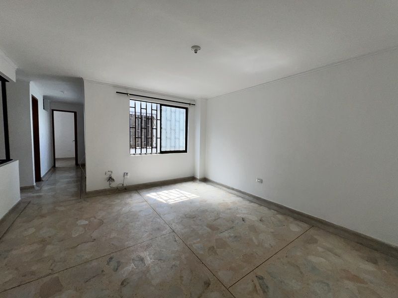 Apartamento en venta ubicado en Medellín, sector Laureles - 2