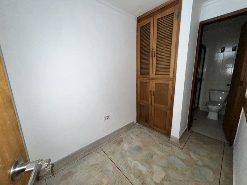 Apartamento en venta ubicado en Medellín, sector Laureles - 5