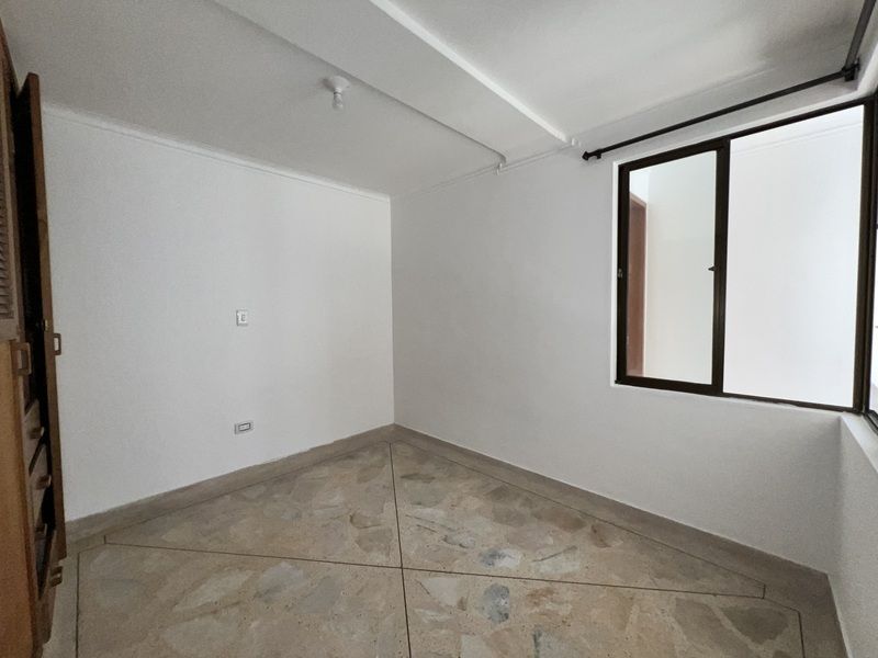 Apartamento en venta ubicado en Medellín, sector Laureles - 11