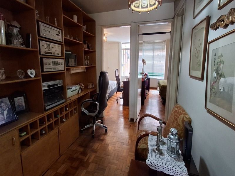 Apartamento en venta ubicado en Medellín, sector Laureles - 2