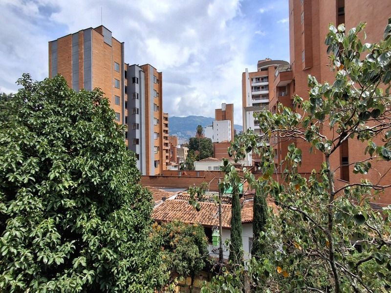 Apartamento en venta ubicado en Medellín, sector Laureles - 10