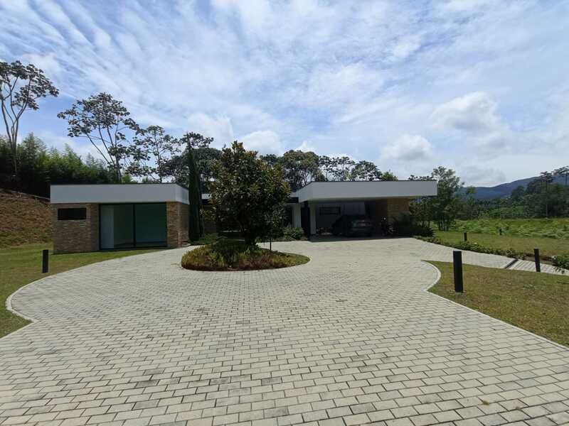 Casa en venta ubicada en La Ceja, sector Cantarrana - 2