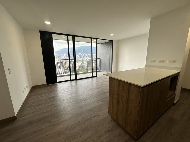 Apartamento en arriendo ubicado en Envigado, sector Mayorca - 2